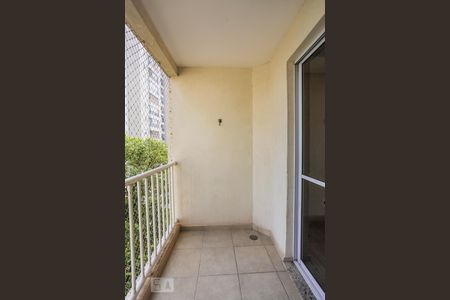 Varanda de apartamento para alugar com 3 quartos, 68m² em Parque Reboucas, São Paulo