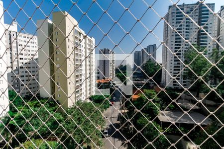 Vista da Varanda de apartamento para alugar com 3 quartos, 68m² em Parque Reboucas, São Paulo