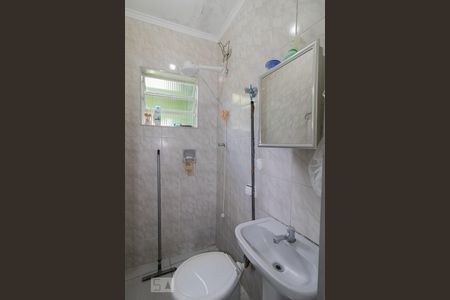 Casa à venda com 195m², 3 quartos e 2 vagasBanheiro