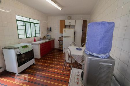 Casa à venda com 195m², 3 quartos e 2 vagasCozinha