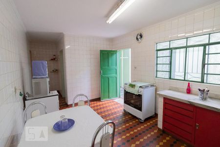 Casa à venda com 195m², 3 quartos e 2 vagasCozinha