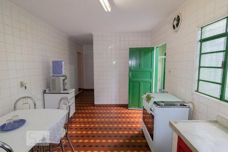 Casa à venda com 195m², 3 quartos e 2 vagasCozinha