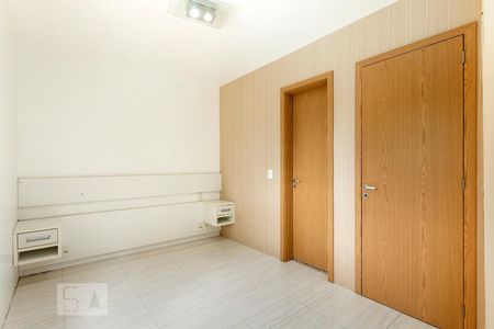 Suíte de apartamento à venda com 3 quartos, 67m² em Jardim Carvalho, Porto Alegre
