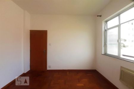 Apartamento à venda com 62m², 2 quartos e 1 vaga Apartamento à venda com 62m², 2 quartos e 1 vagaQuarto Suíte