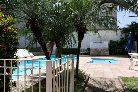 Apartamento para alugar com 48m², 2 quartos e 1 vagaÁrea comum - Piscina