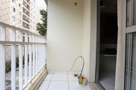 Sacada de apartamento para alugar com 3 quartos, 62m² em Vila Lageado, São Paulo