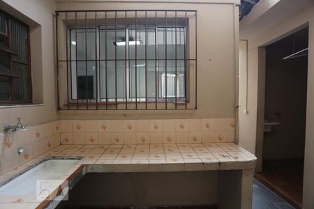 Casa à venda com 144m², 5 quartos e 1 vagaÁrea de Serviço