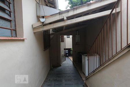Casa à venda com 144m², 5 quartos e 1 vagaÁrea de Serviço