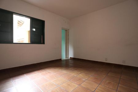 Casa à venda com 144m², 5 quartos e 1 vagaSuíte