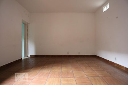 Casa à venda com 144m², 5 quartos e 1 vagaSuíte