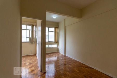 Sala de apartamento para alugar com 1 quarto, 32m² em Flamengo, Rio de Janeiro