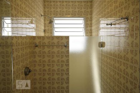 Casa à venda com 650m², 4 quartos e 4 vagasBanheiro Social