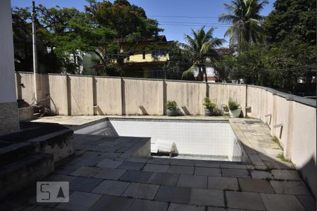 Casa à venda com 650m², 4 quartos e 4 vagasÁrea Externa