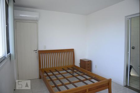 Casa à venda com 650m², 4 quartos e 4 vagasQuarto 3 - Suíte