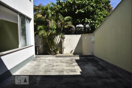 Casa à venda com 650m², 4 quartos e 4 vagasÁrea Externa