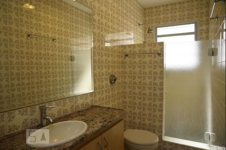 Casa à venda com 650m², 4 quartos e 4 vagasBanheiro Social