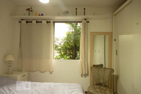 Quarto Suíte 1 de apartamento para alugar com 3 quartos, 120m² em Vila Olímpia, São Paulo