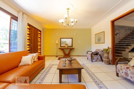 Sala de Estar de casa à venda com 4 quartos, 400m² em Jardim Sao Pedro, Porto Alegre