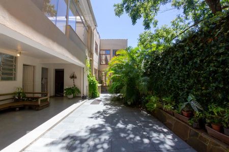 Casa à venda com 400m², 4 quartos e 2 vagasPátio