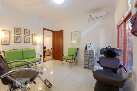 Casa à venda com 400m², 4 quartos e 2 vagasEscritório