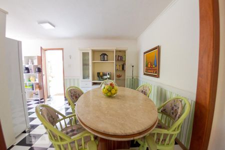 Casa à venda com 400m², 4 quartos e 2 vagasCozinha