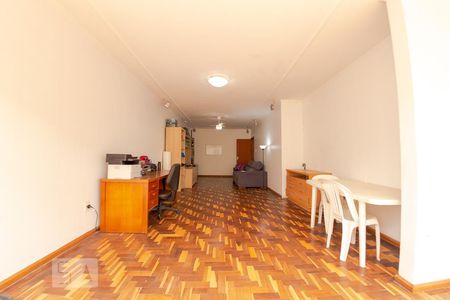 Casa à venda com 400m², 4 quartos e 2 vagasSala do Segundo Pavimento