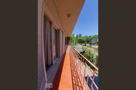 Casa à venda com 400m², 4 quartos e 2 vagasSacada do Quarto 1