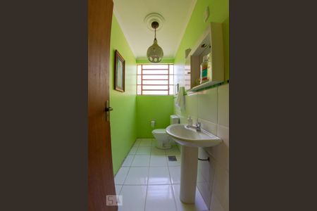 Casa à venda com 400m², 4 quartos e 2 vagasLavabo