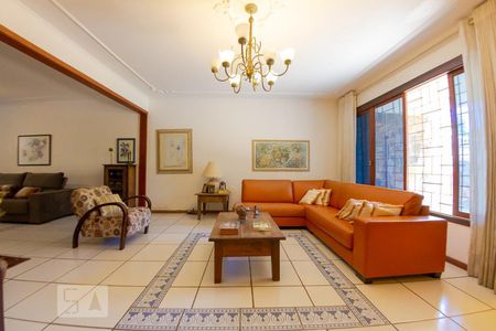 Sala de Estar de casa à venda com 4 quartos, 400m² em Jardim Sao Pedro, Porto Alegre