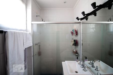 banheiro de apartamento para alugar com 2 quartos, 171m² em Alto da Lapa, São Paulo