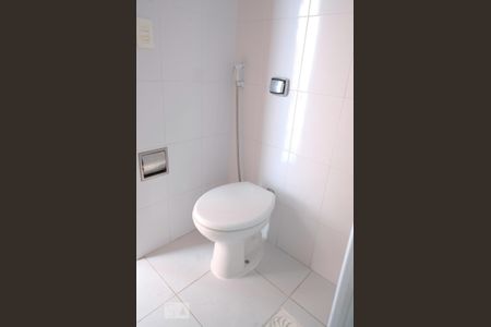 Apartamento à venda com 51m², 2 quartos e 1 vaga Apartamento à venda com 51m², 2 quartos e 1 vagaBanheiro