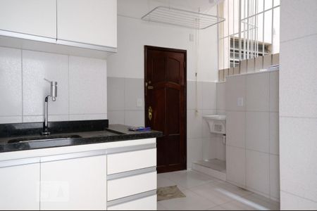 Apartamento à venda com 51m², 2 quartos e 1 vaga Apartamento à venda com 51m², 2 quartos e 1 vagaCozinha e Área de Serviço
