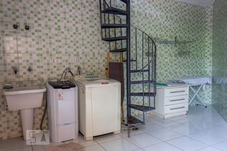 Casa à venda com 3 quartos, 357m² em Vila Sabrina, São Paulo