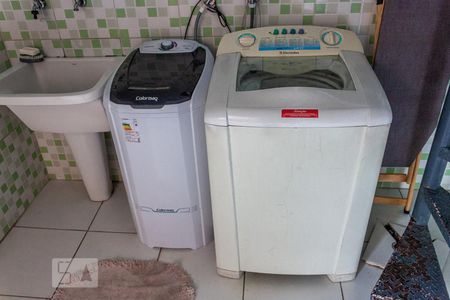 Casa à venda com 3 quartos, 357m² em Vila Sabrina, São Paulo