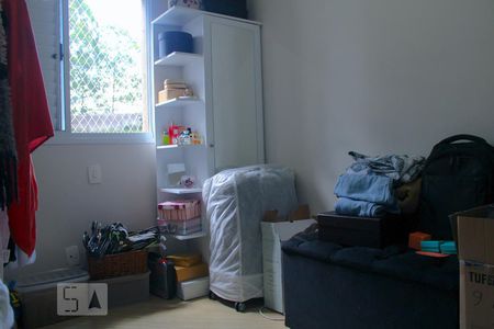 Sala de apartamento para alugar com 3 quartos, 70m² em Jardim Maria Rosa, Taboão da Serra