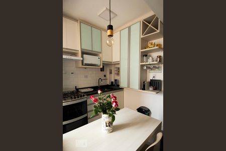 Cozinha de apartamento à venda com 1 quarto, 40m² em Aclimação, São Paulo