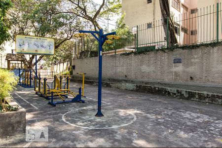 Apartamento à venda com 67m², 3 quartos e sem vagaÁrea comum