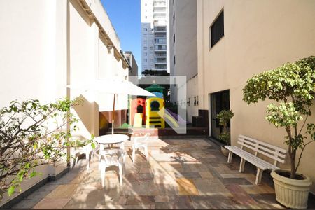 Apartamento para alugar com 85m², 2 quartos e 1 vaga Apartamento para alugar com 85m², 2 quartos e 1 vagaPlayground