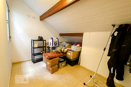 Casa de condomínio à venda com 97m², 2 quartos e 2 vagasSótão lado esquerdo