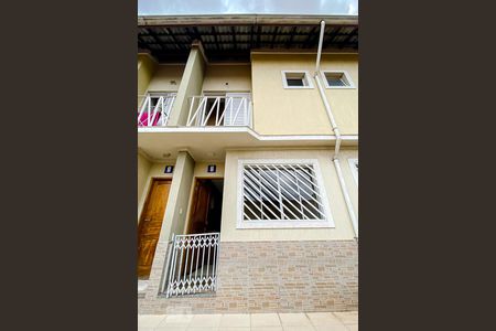 Casa de condomínio à venda com 97m², 2 quartos e 2 vagasEntrada Casa