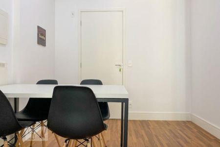 Sala  de kitnet/studio para alugar com 1 quarto, 42m² em Melville Empresarial Ii, Barueri