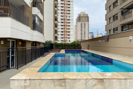 Studio para alugar com 42m², 1 quarto e 1 vaga Studio para alugar com 42m², 1 quarto e 1 vagaPiscina
