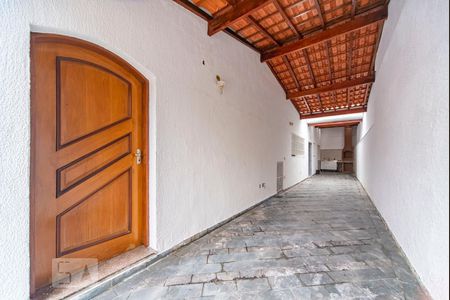 Casa à venda com 180m², 3 quartos e 5 vagasQuintal