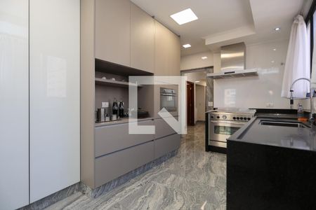 Apartamento à venda com 228m², 4 quartos e 3 vagas Apartamento à venda com 228m², 4 quartos e 3 vagasCozinha