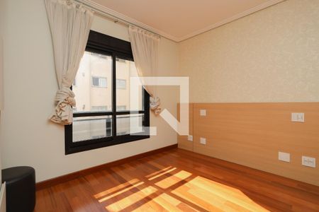 Apartamento à venda com 228m², 4 quartos e 3 vagas Apartamento à venda com 228m², 4 quartos e 3 vagasSuíte 1