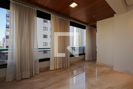 Sala de estar de apartamento à venda com 4 quartos, 228m² em Santana, São Paulo