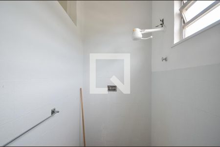 Apartamento à venda com 336m², 4 quartos e 2 vagasBanheiro de Serviço