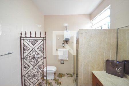 Apartamento à venda com 336m², 4 quartos e 2 vagasBanheiro da Suíte