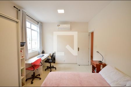 Apartamento à venda com 336m², 4 quartos e 2 vagasQuarto 2