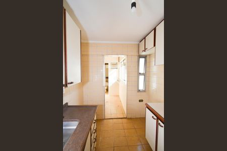 Cozinha de apartamento para alugar com 3 quartos, 56m² em Vila Cachoeira, São Paulo